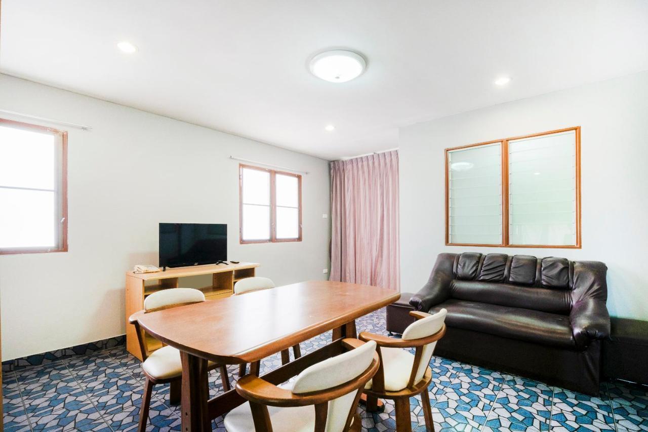 Oyo 663 Green Beach Room Pattaya Luaran gambar