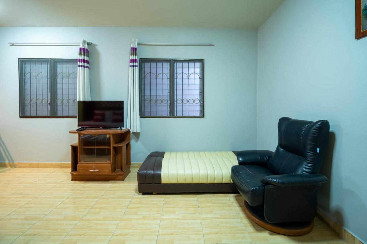 Oyo 663 Green Beach Room Pattaya Luaran gambar